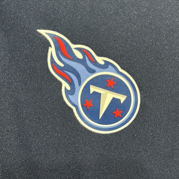 Titans pullover shirt - Picture 8 of 10
